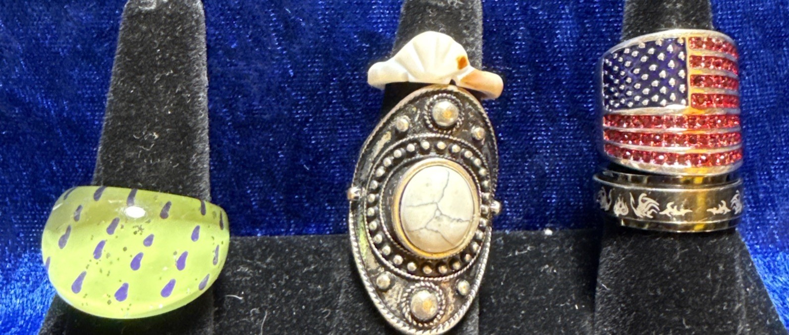 Vtg Lot of 5 Assorted Styles Sizes Materials Rings Fashionable Good