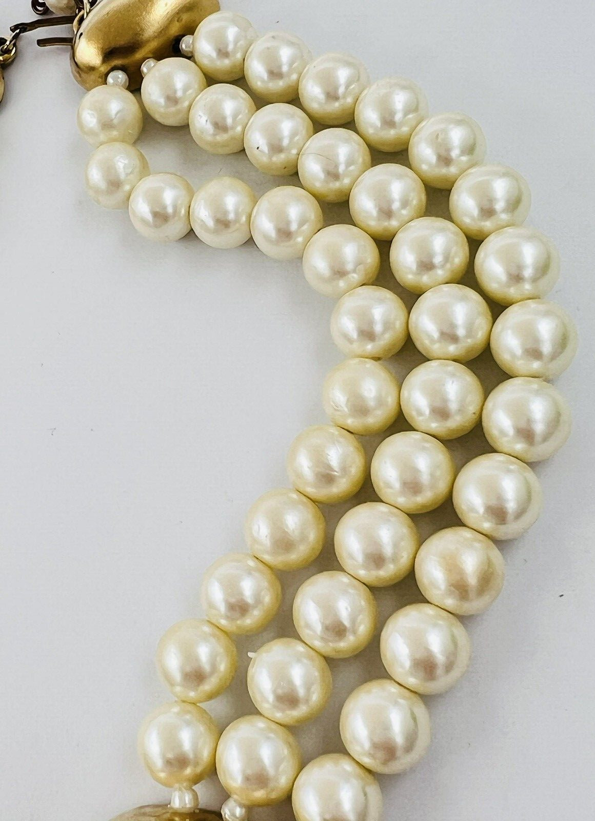 Designer Mimi Di Niscemi 1984 Gold Tone Faux Pearl Runway Necklace