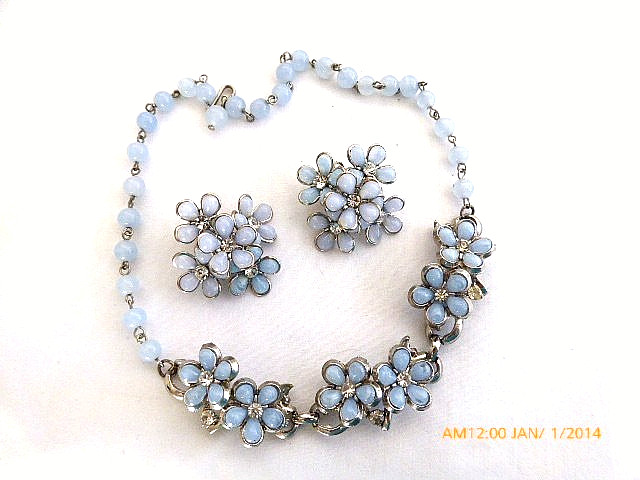 VINTAGE CORO BABY BLUE LUCITE FLOWER CLUSTER NECKLACE and EARRINGS SET