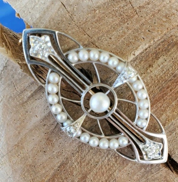 Original EARTH MINED DIAMOND Deco Brooch Gatsby era Vintage Pearl SOLID 14K GOLD