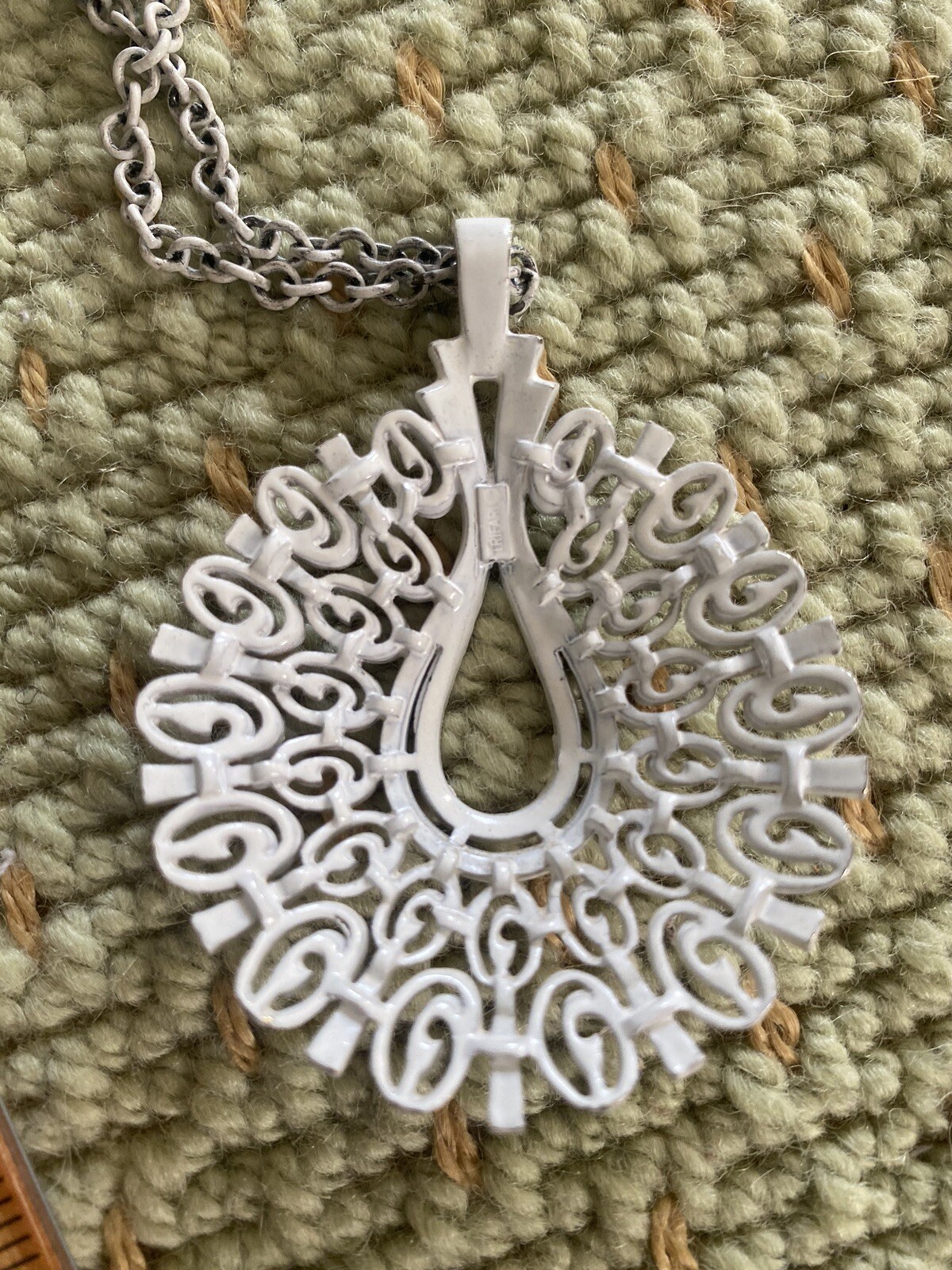 VINTAGE CROWN TRIFARI WHITE ENAMEL LONG PENDANT NECKLACE alloy metal? teardrop