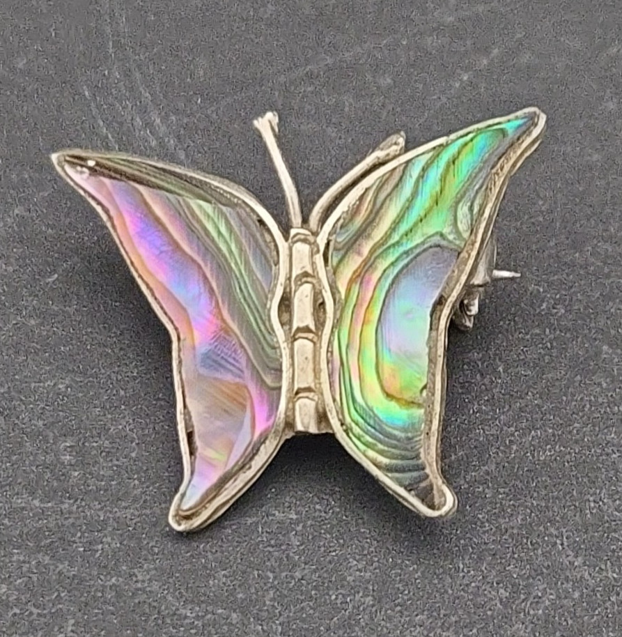 Vintage Abalone butterfly pin silver tone unmarked 3/4″ Made in Mexico