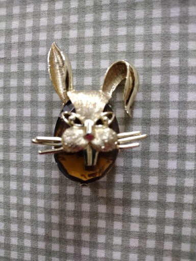 Vintage Brooch Rabbit Head Pin Amber Topaz Color Stone Gold Tone Unique