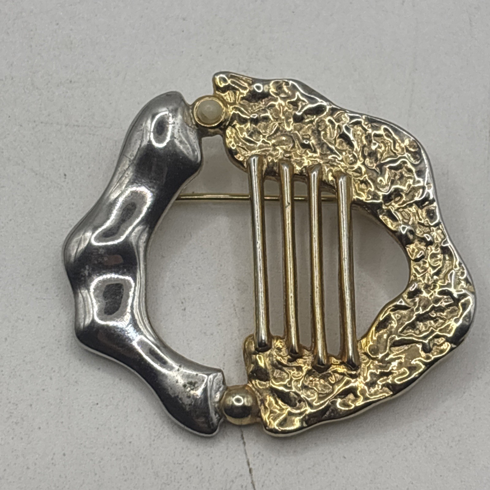 Rachel Gera Signed 1984 Israel Gold / Silver Tone Brooch Pin