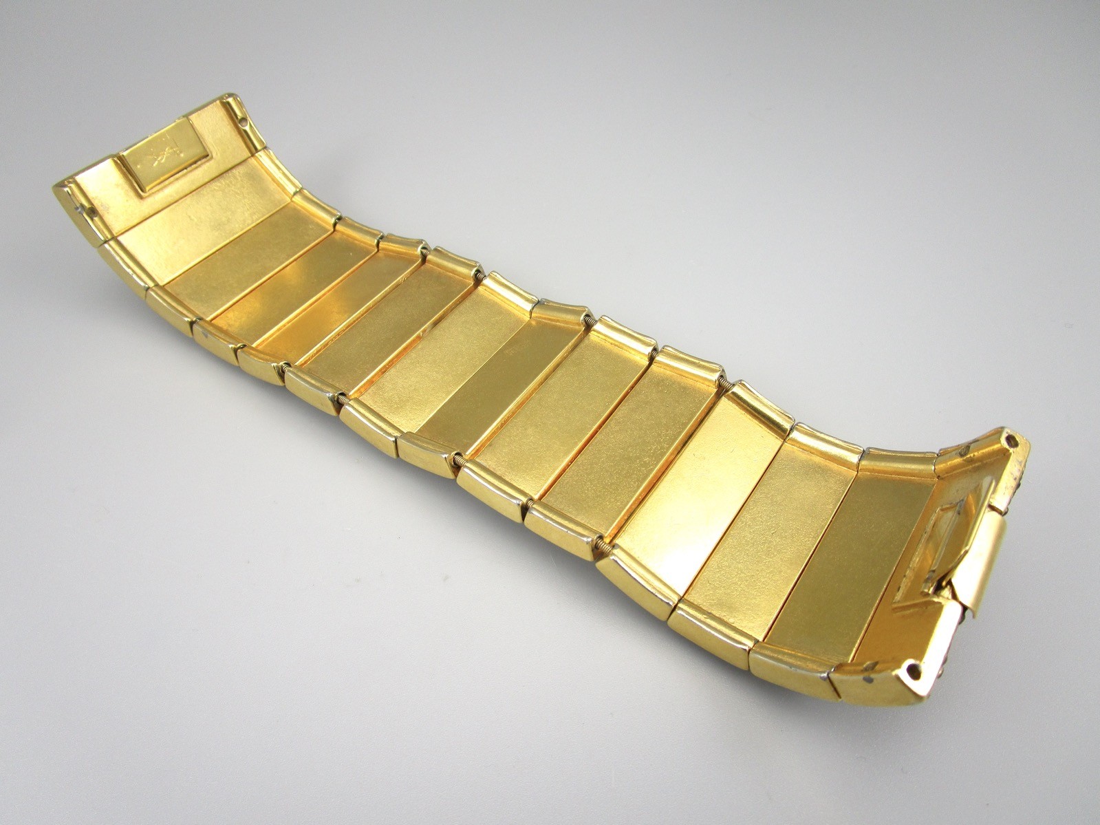 UNUSUAL 80’S YVES SAINT LAURENT GOLDTONE JET & CARNELIAN GLASS BRACELET
