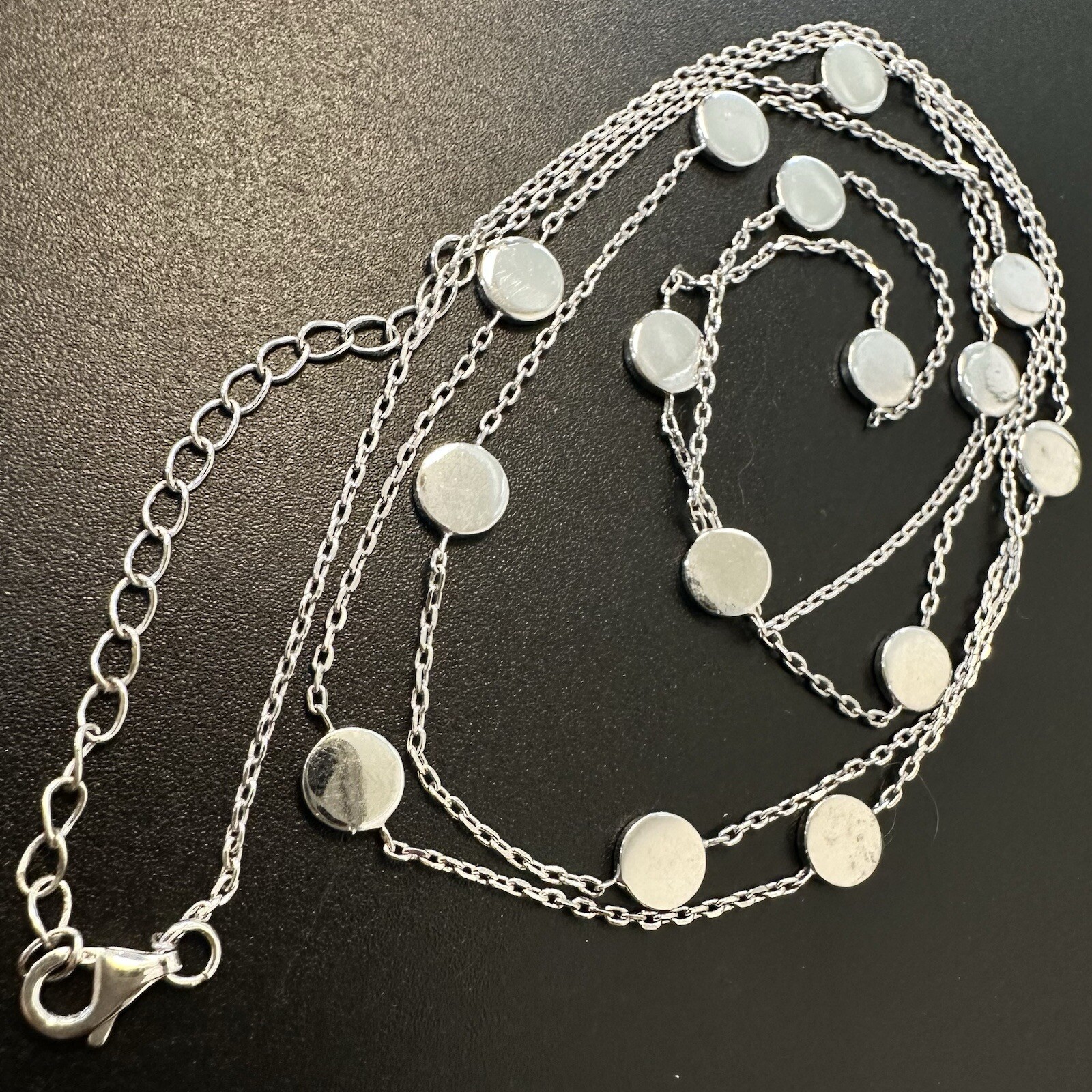 LOVELY ELEGANT ESTATE STERLING SILVER STATIONARY 6mm DISC DESIGN NECKLACE 32”