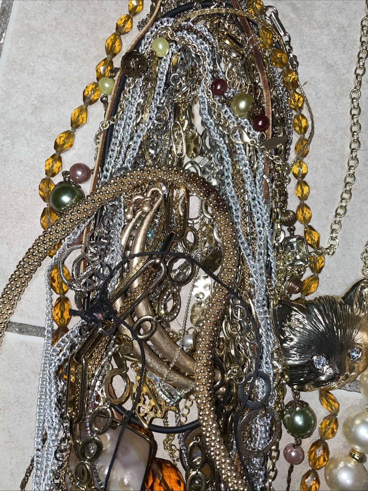 vintage necklace lot See Pictures