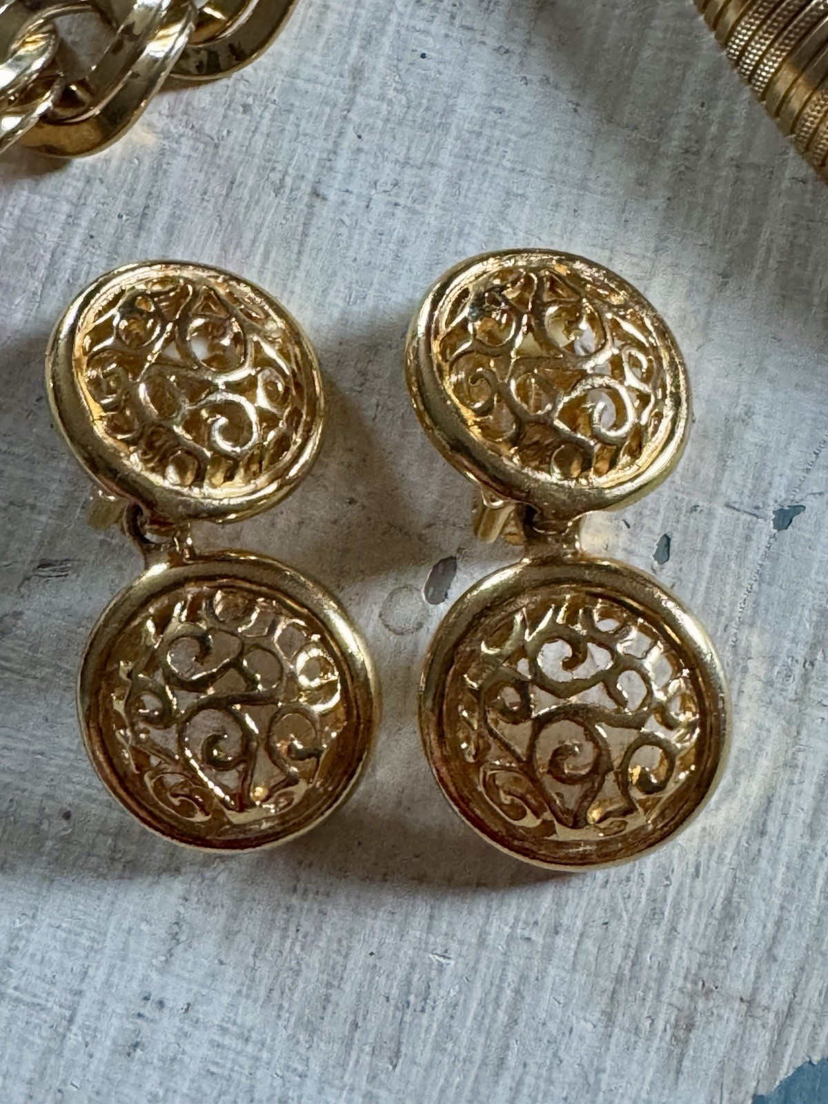 Vintage To Now Gold Tone Costume Mixed Unbranded/ Branded Jewelry Lot 9 Pieces