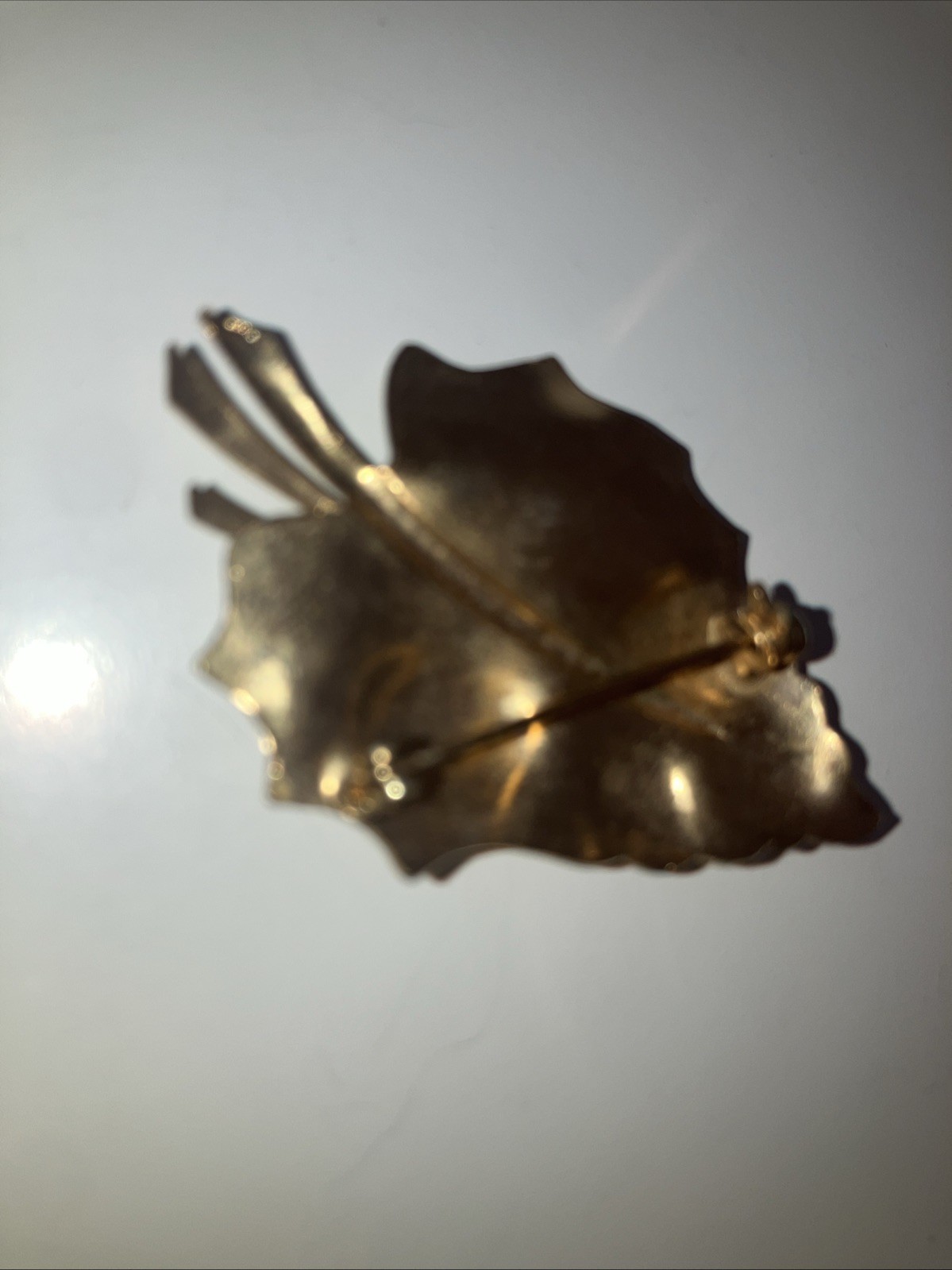 Vintage Gold Tone Green Beads Leaf And Bow Brooch Pin Small Emerald Green