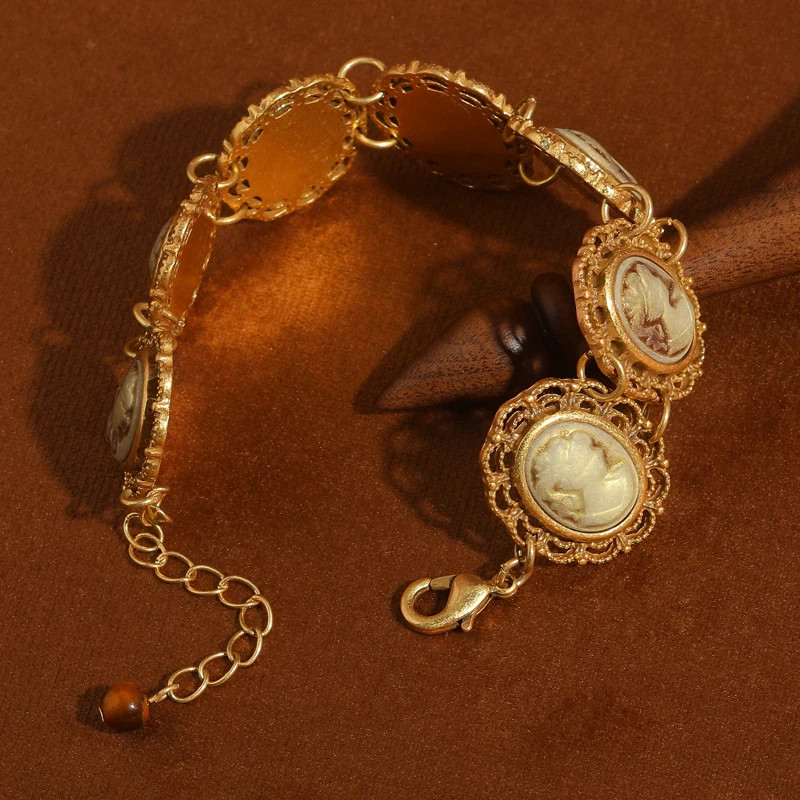 Vintage Cameo Portrait Bracelet Retro Gold Color Hollow Charm Bangle for Women