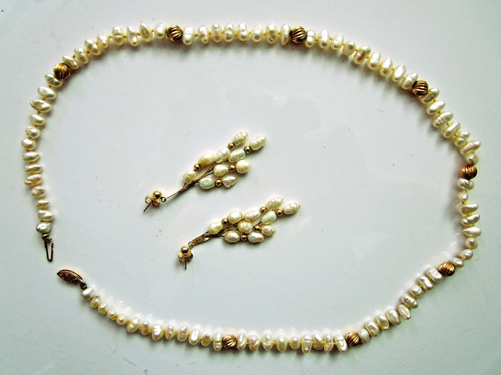Vintage 3 pcs Baroque Seed Pearl Gold Bead 20 in Necklace & 2 in Long Earrings