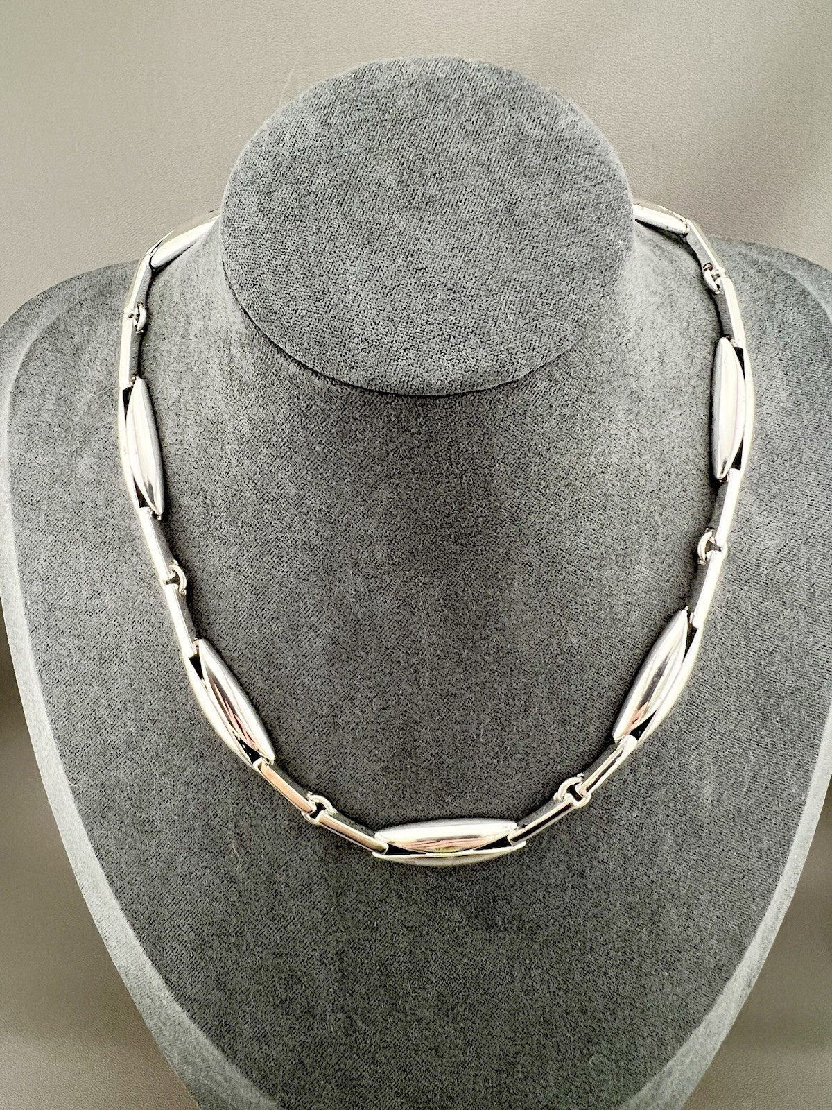 Modernist Necklace Bar Link Polished Silver Tone 17”
