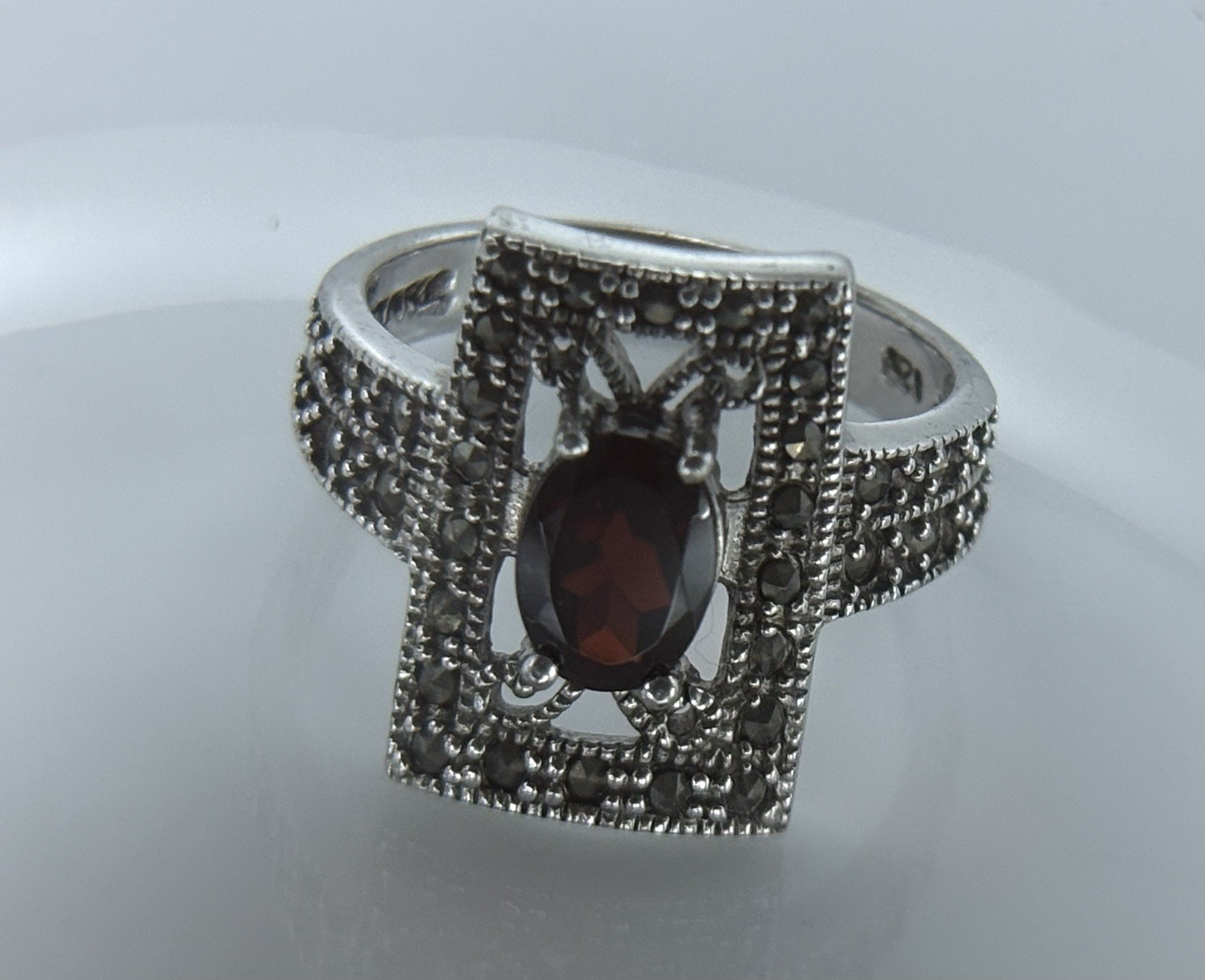 Sterling Silver Art Deco Garnet & Marcasite Filigree Ring Size 7