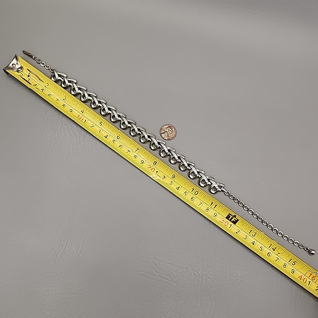 Vintage Linked Necklace Looped Chain Choker 15″ READ