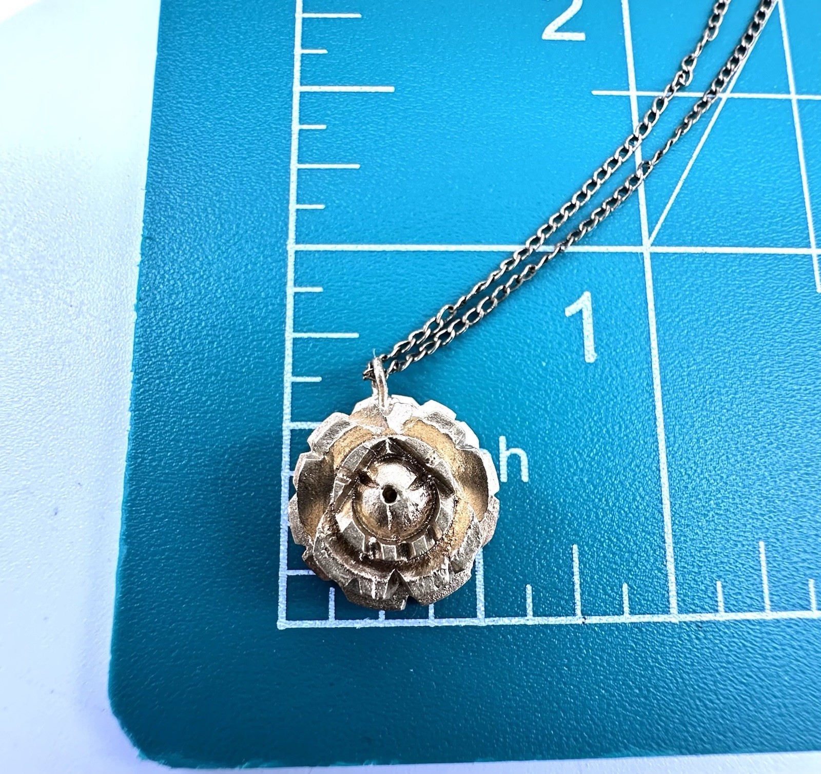 Vintage IPS 1/20th 12k Gold Filled Chain Ceramic Flower Pendant Necklace 16”