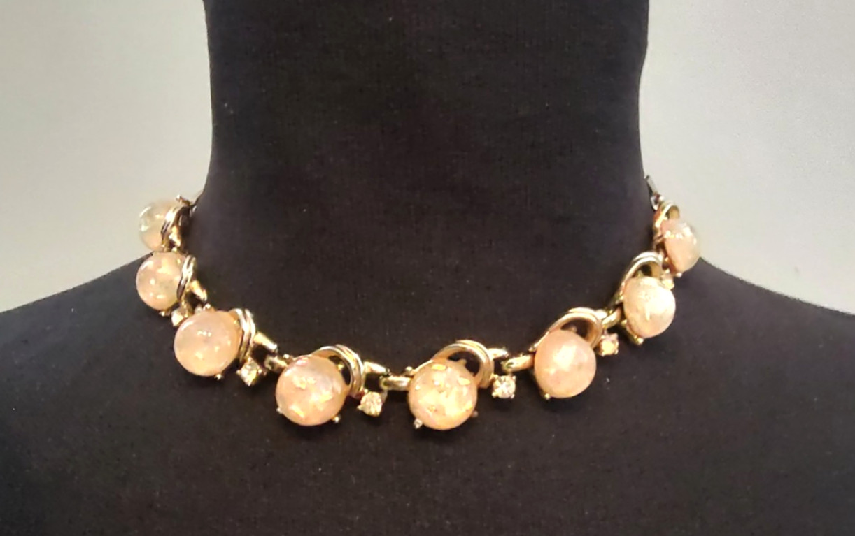 Coro Vintage Mid-Century White Faux Moonstone Cabochon Choker Necklace