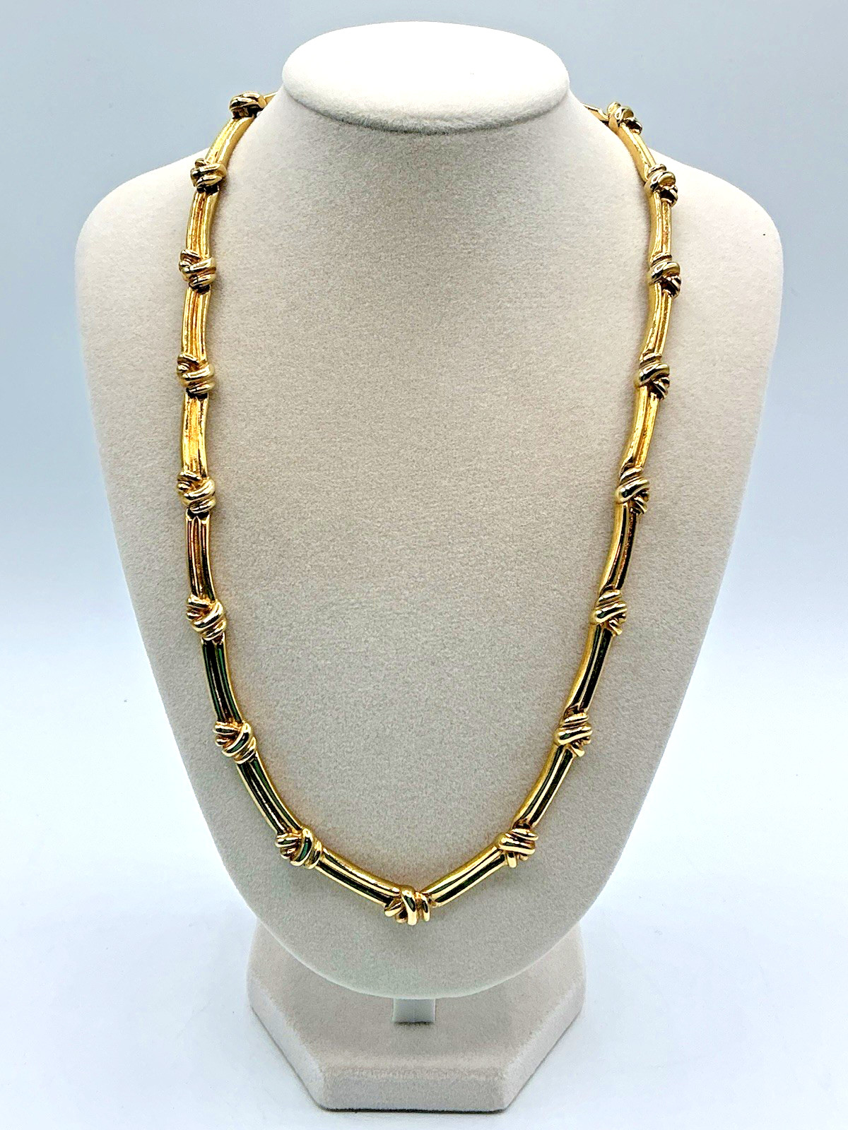 Vintage Gold Tone Love Knot Bar Link 18″ Statement Heavy Necklace Unbranded