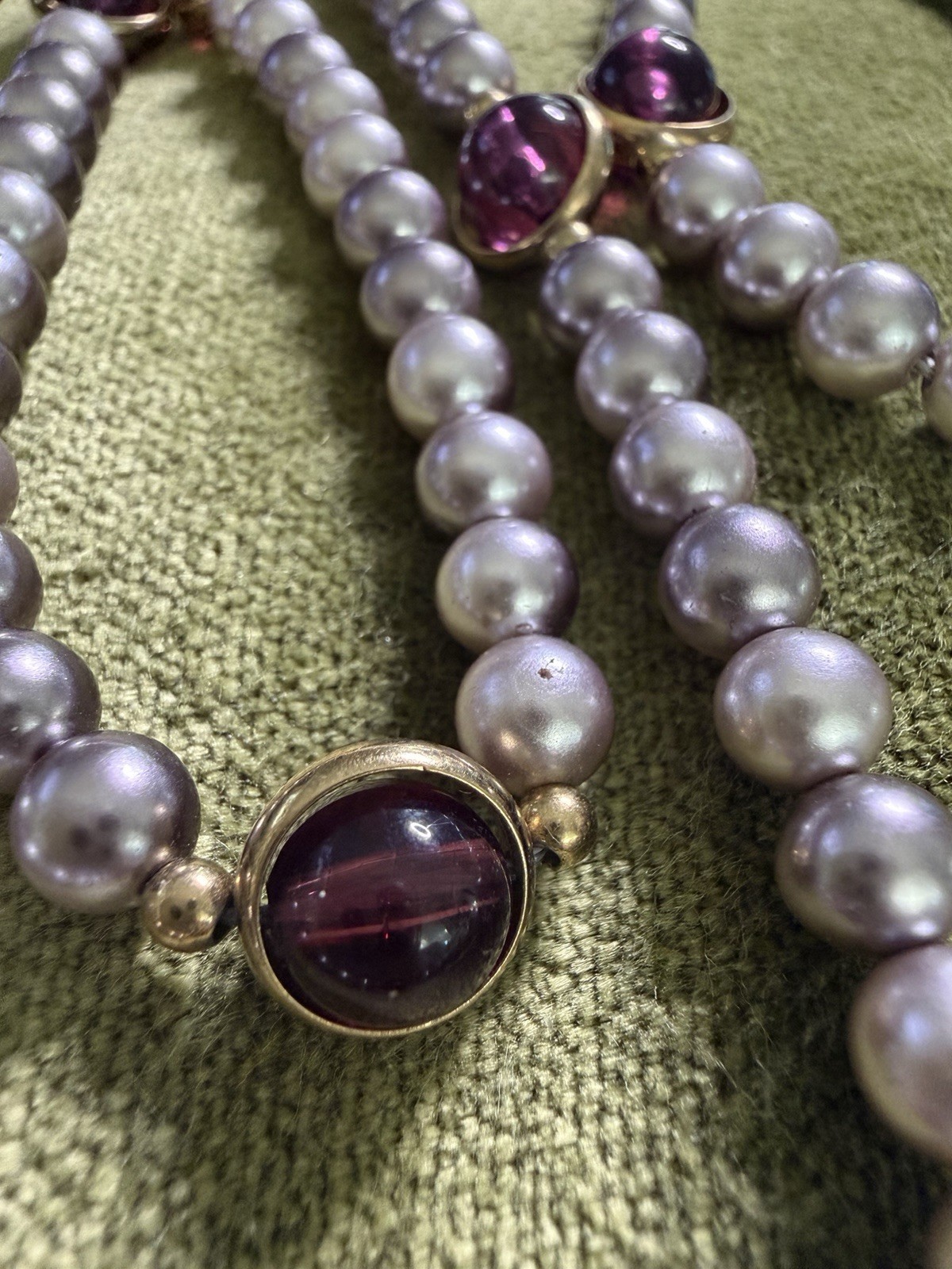 Vtg Tennis Design Necklace Round Lavender Faux Pearls Round Purple Glass Bezel