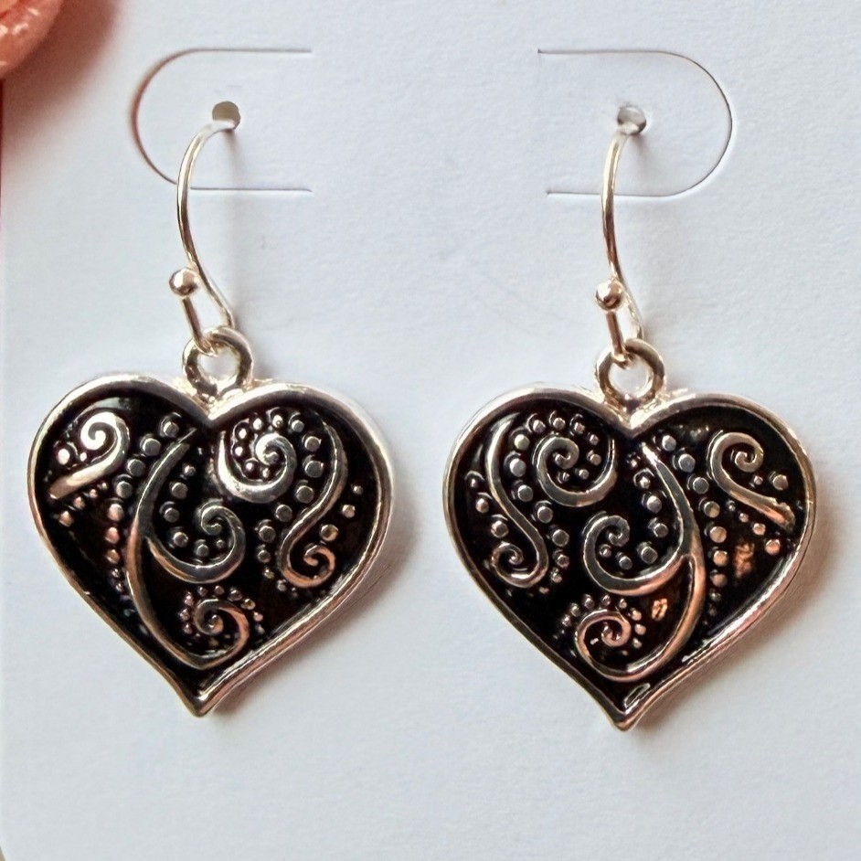 Y2K Vintage Bali Silver Tone Heart Filigree Dangle Earrings 1-1/8″ Nickel Free