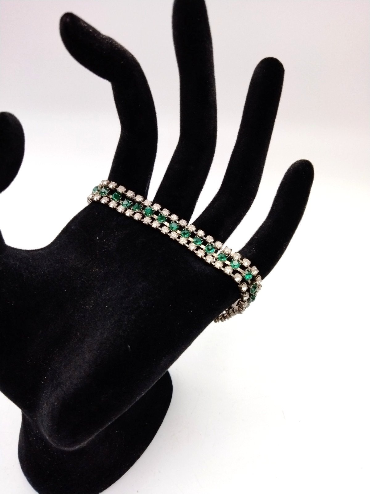 Vintage Emerald Green Rhinestone Bracelet Silver Tone Art Deco Tennis Glass 6.5″