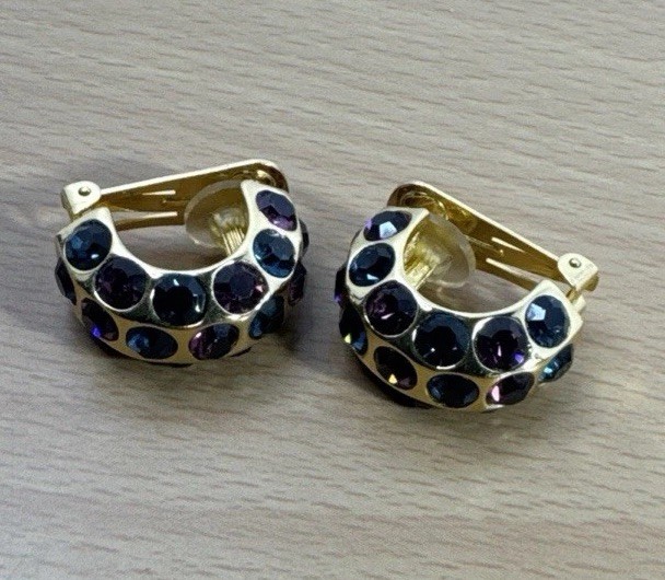 Vintage CHRISTIAN DIOR gold plated amethyst sapphire crystals clip on earrings