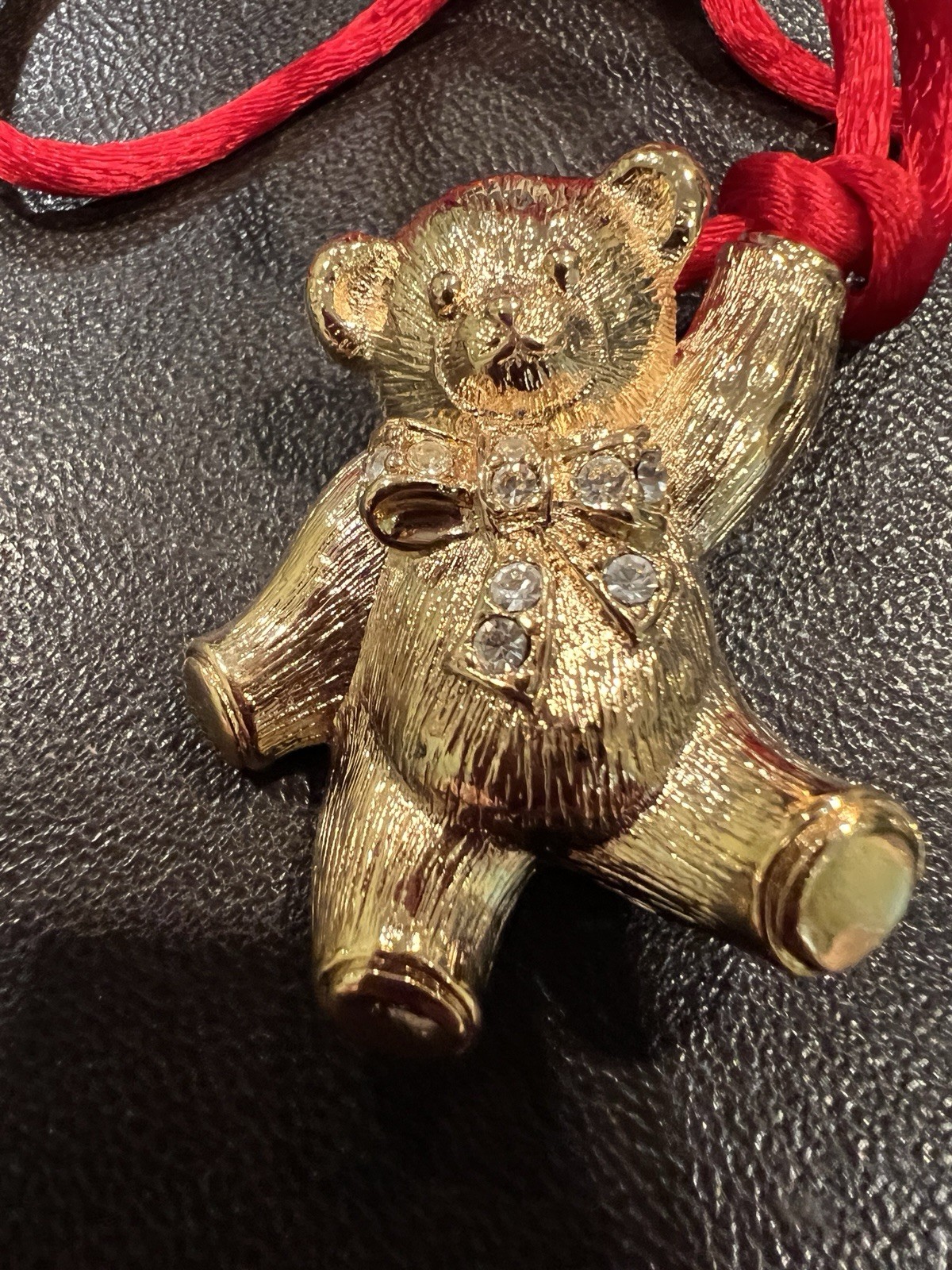 Vintage AVON Heavy Teddy Bear Brooch/Pendant Clear Rhinestone Bow Red Cord
