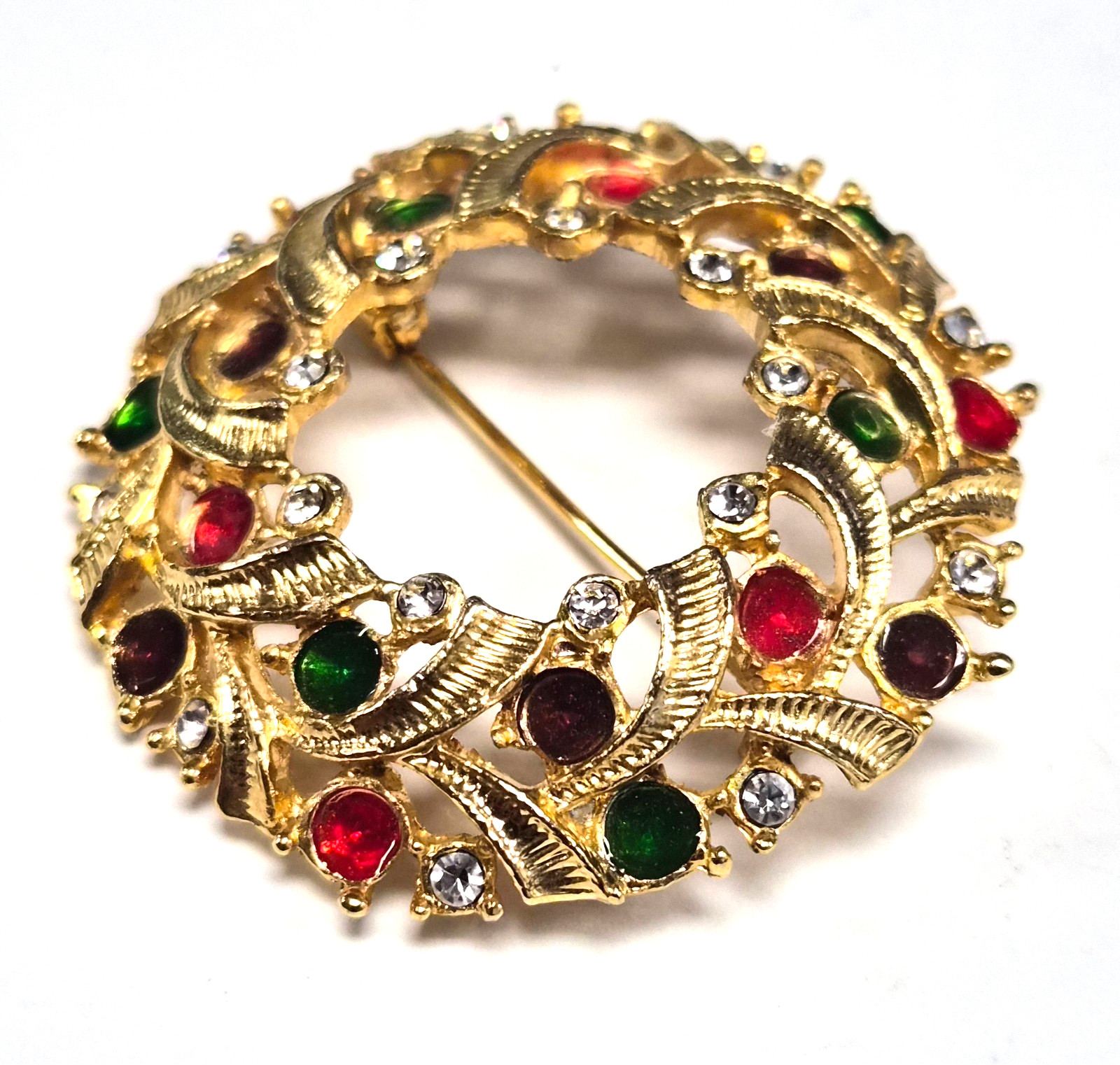 Vintage Gold Tone Rhinestone & Enamel Christmas Wreath Pin / Brooch
