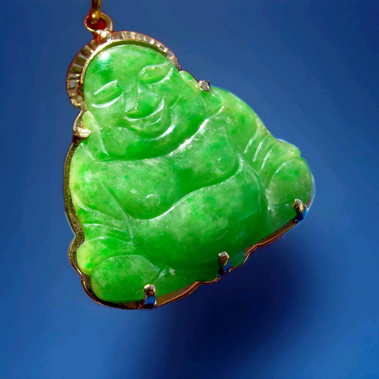 EARTH MINED Green JADE Laughing Budai Pu Tai Vintage Pendant 18K GOLD Good Luck