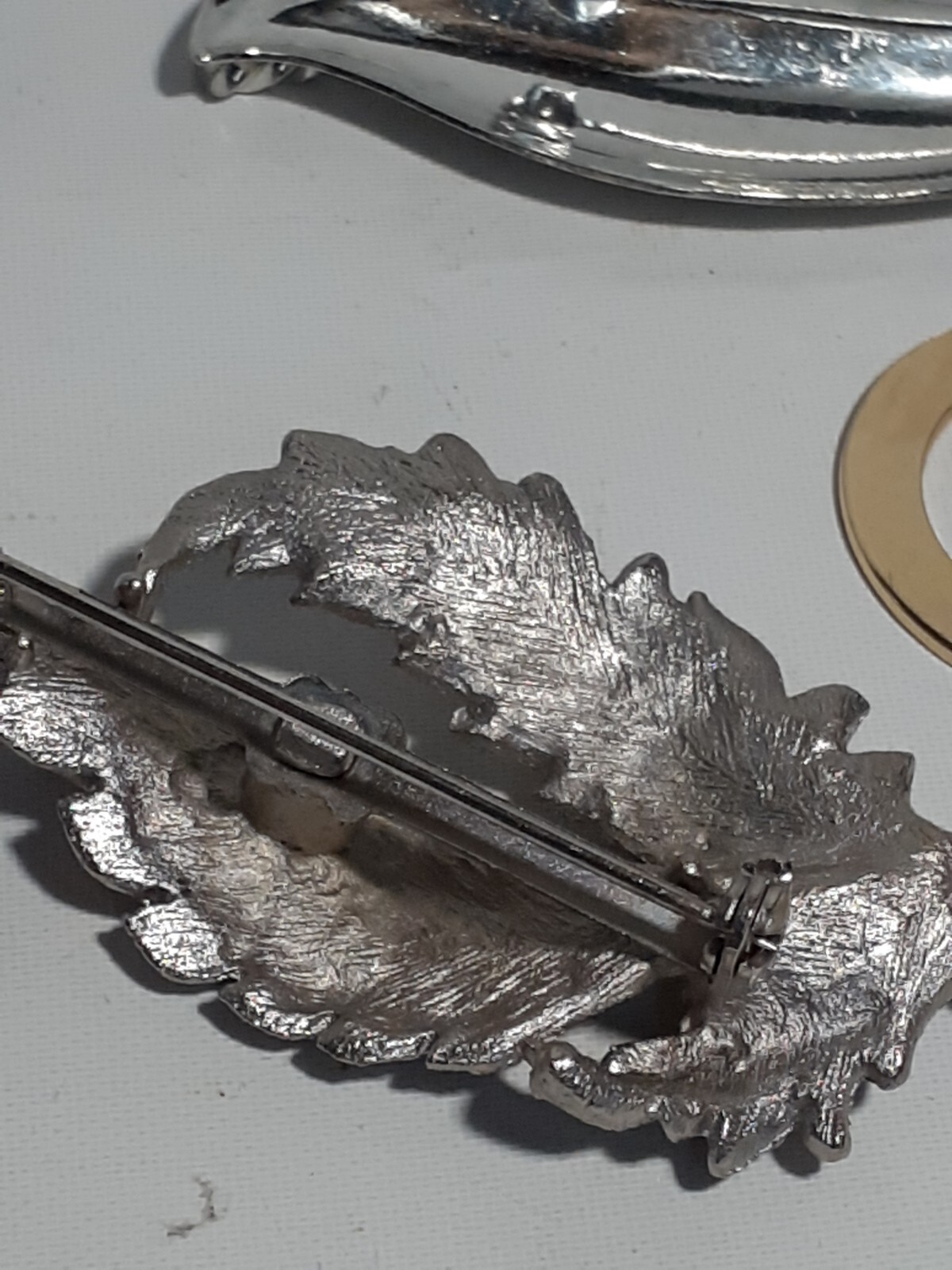 Vintage And Other Unsigned Rhinestone And Metal Brooch Pin 8 Piece Lot