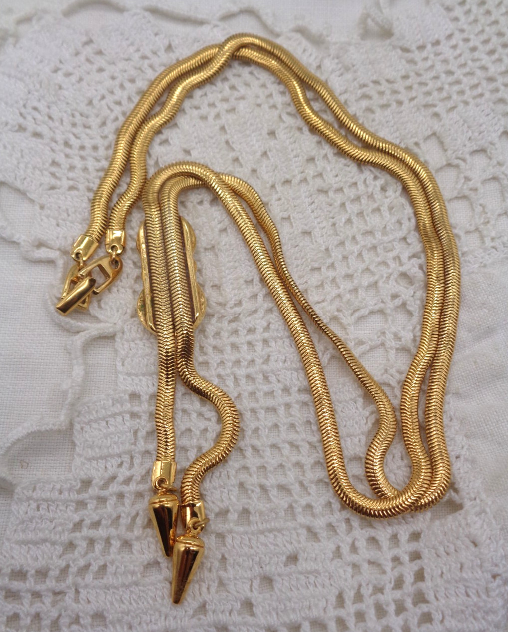 Vintage NAPIER Gold Tone Snake Chain Faux Pearl Lariat NECKLACE