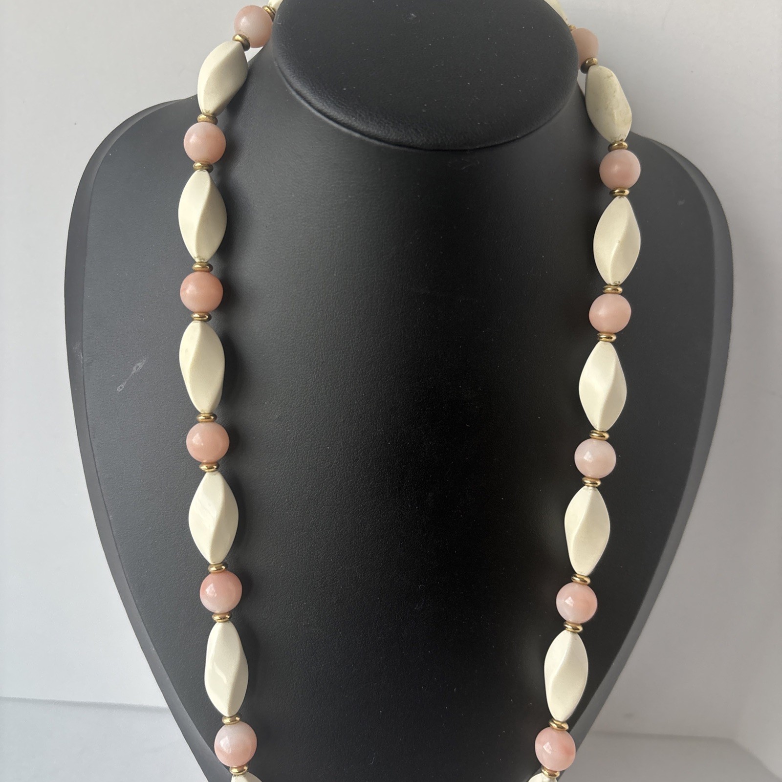Vintage Angel Skin Coral Carved Bead Necklace 30g Mid-Century PAT 53/935 Clasp