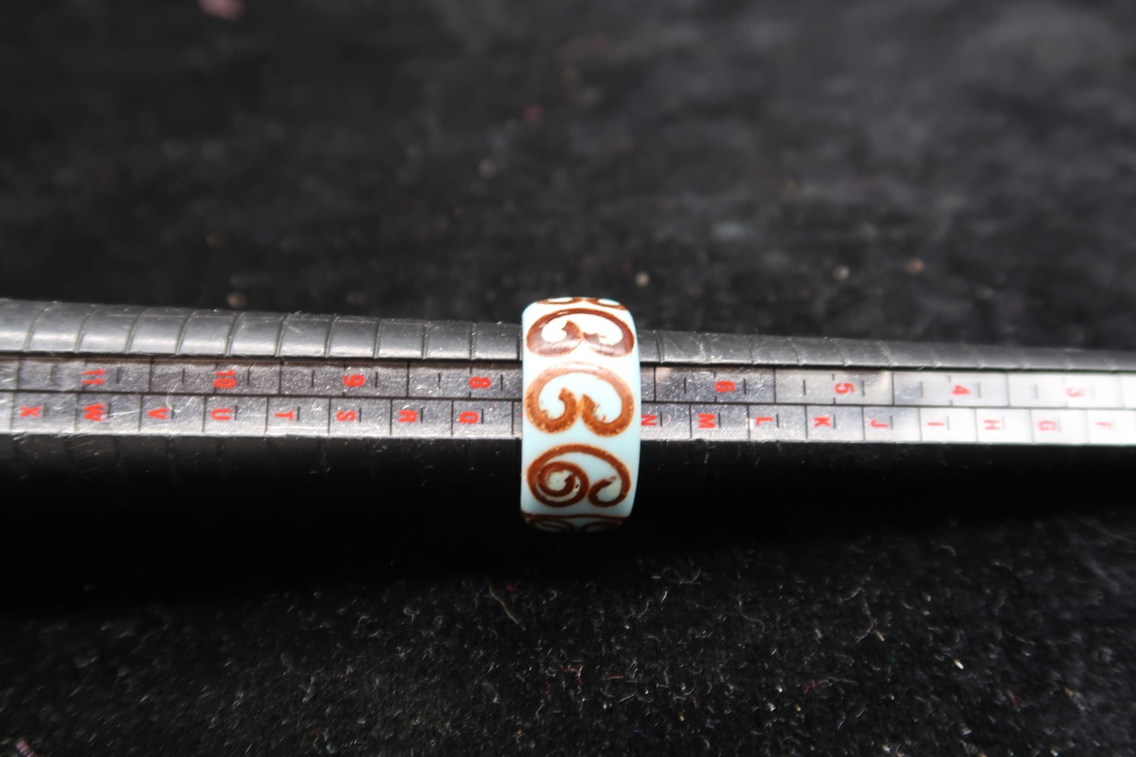Vtg Enamel Over Acrylic Resin Ring Robin Egg Blue w/ Brown Swirl Accents Pretty
