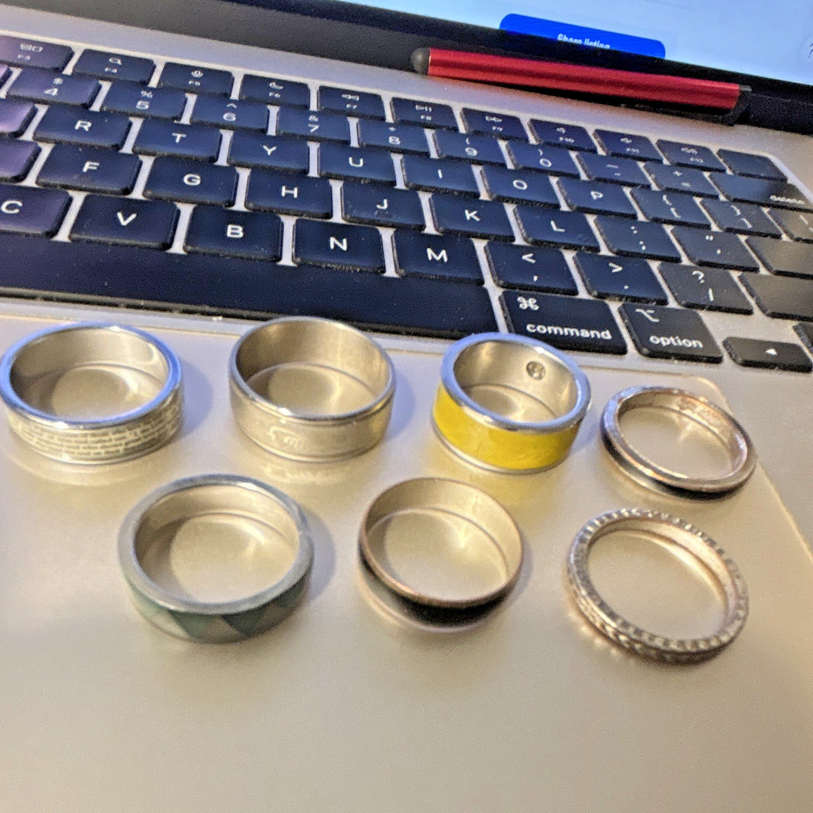 Mixed Lot Stainless Steel Rings Silver Yellow Green – 7 Pieces Unisex Adults