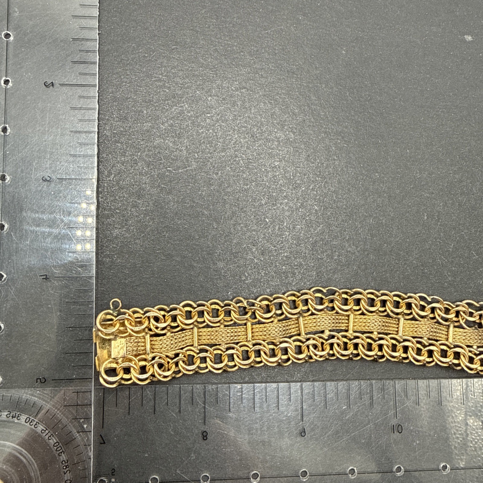 1/20 12k Gold Filled American Signed Bracelet 7” 21.8g J99