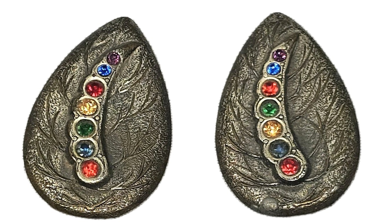 Antique Art Deco Bejeweled Metal Leaf Clip On Earrings | Appr 1.5″L & .75″W