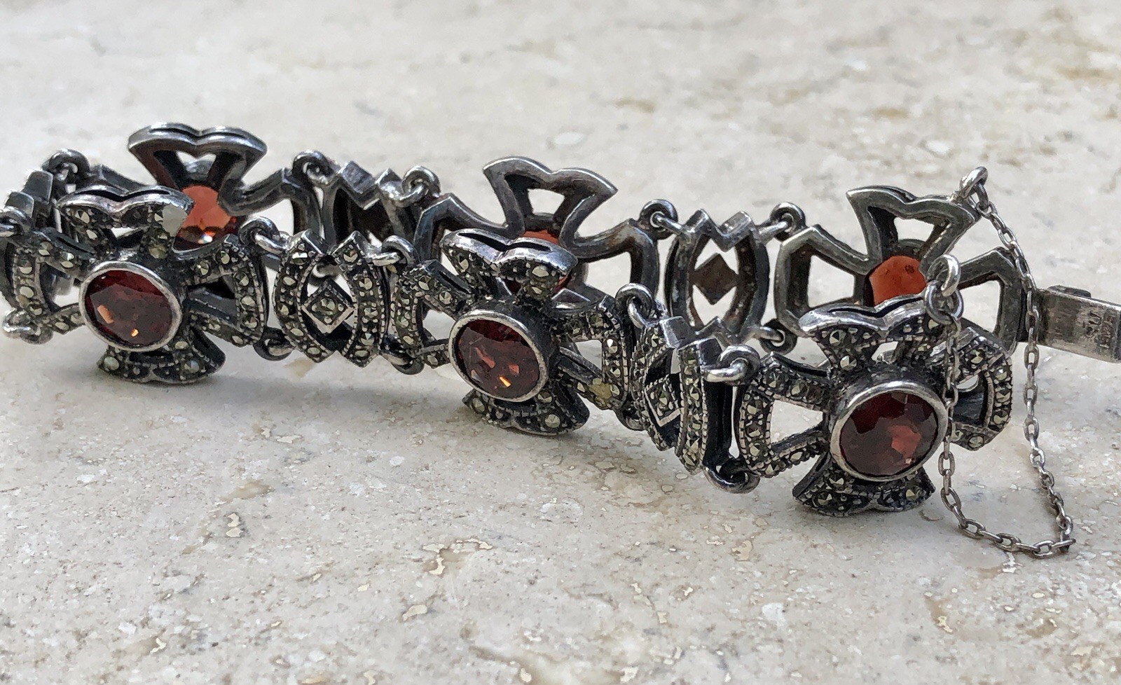 💥❤️✨VINTAGE 925 STERLING SILVER GARNET & MARCASITE MALTESE CROSS BRACELET ✨❤️💥