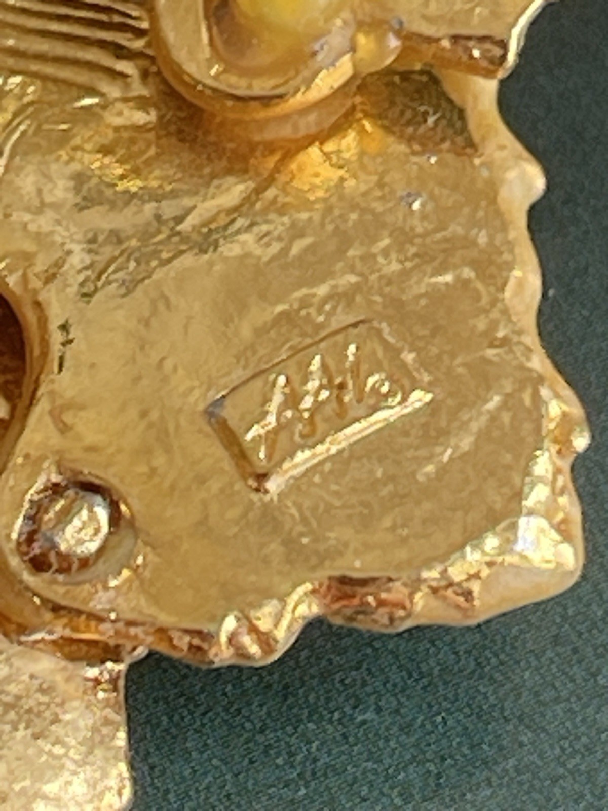 Vintage AAI Gold Tone Autumn Leaf Signed American Arts Inc