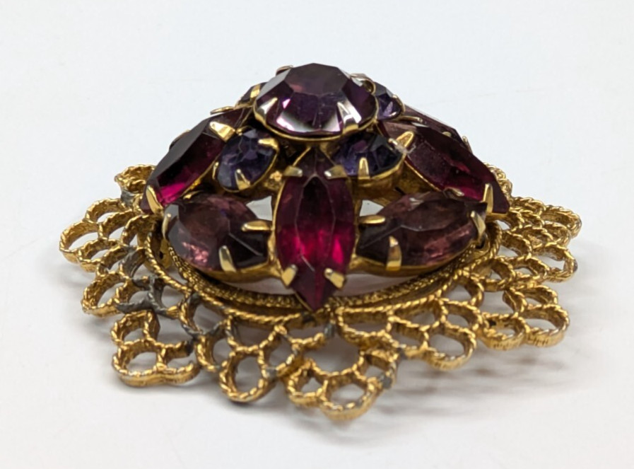 Vtg Domed Openwork Gold Tone Prong Set Purple/Cranberry Glass Statement Brooch