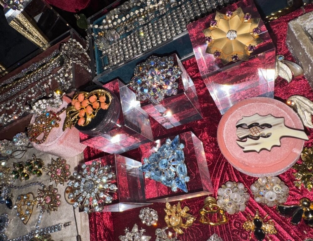 Jewelry Lot Vtg Rhinestone Sorrelli Trifari Weiss Jade High End Sets Estate