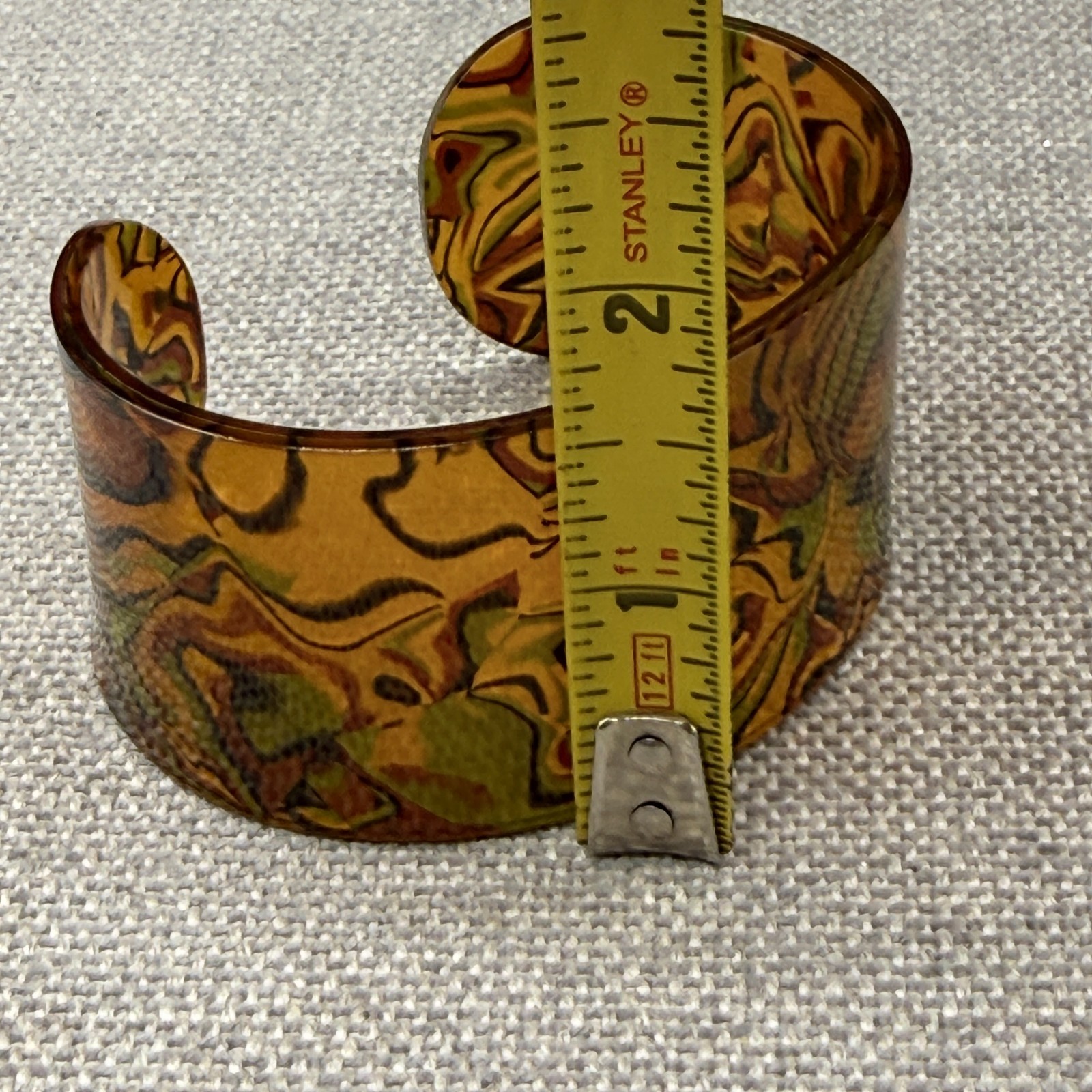 Lucite Cuff Bracelet Rust Green Brown Swirl Mid Mod Size 6.25