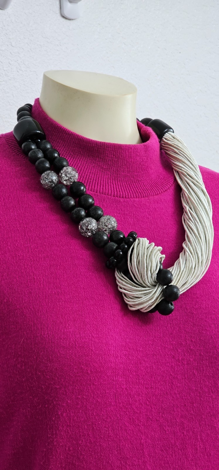 GERDA LYNGGAARD MONIES Vintage necklace unique statement pc. white & black