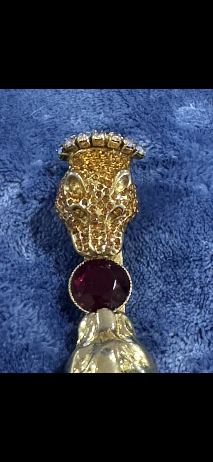 Vintage ST. JOHN Signed Double Panther Head Rhinestone Bar Brooch Pin Gold Plate