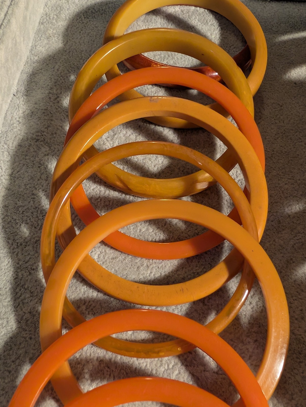 20 Vintage Bakelite Orange Bracelets! Carved – End Of The Day – Awesome Lot!