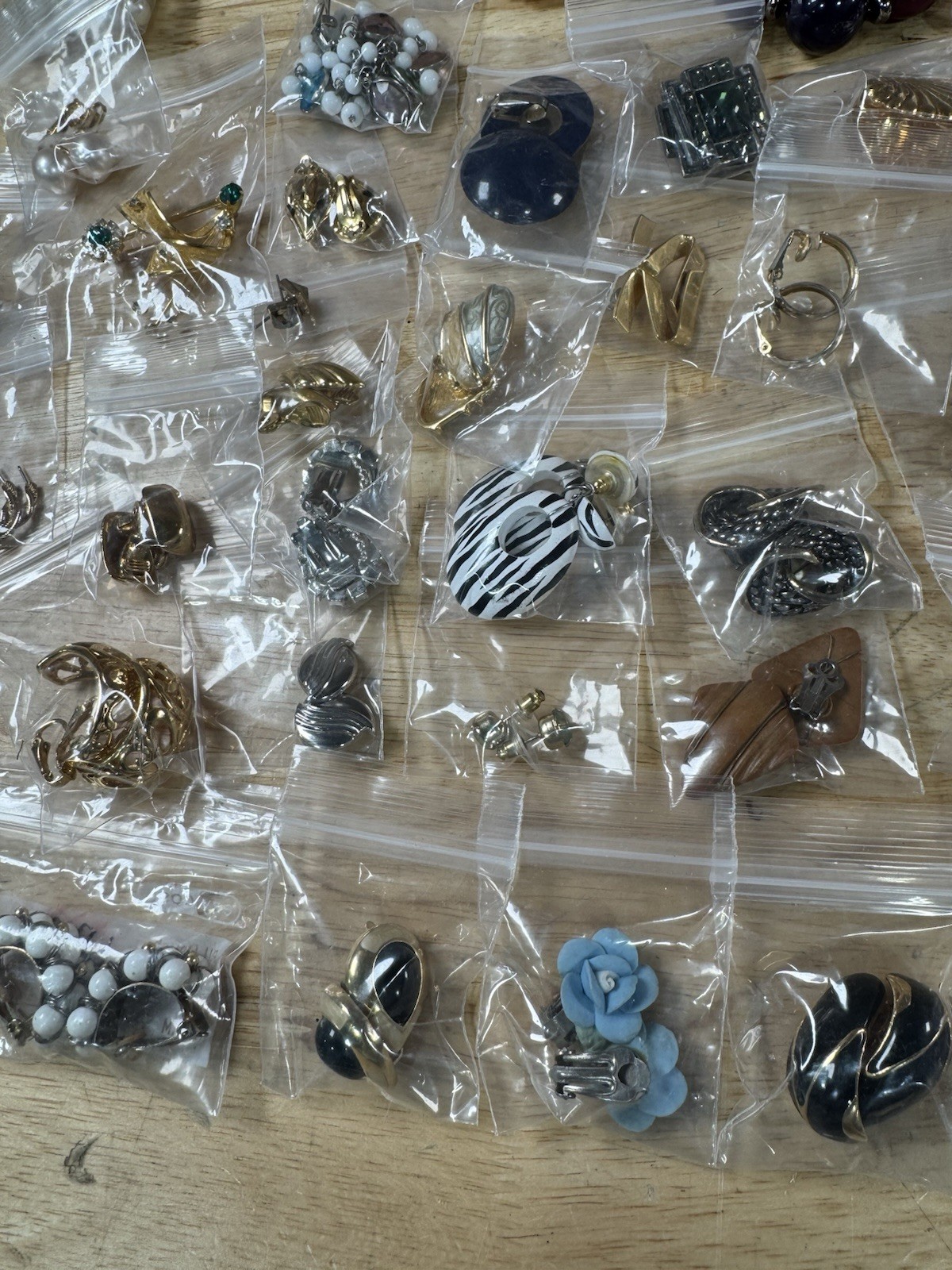 Vintage Estate Fresh Costume Jewelry Lot Of Necklaces And Earrings