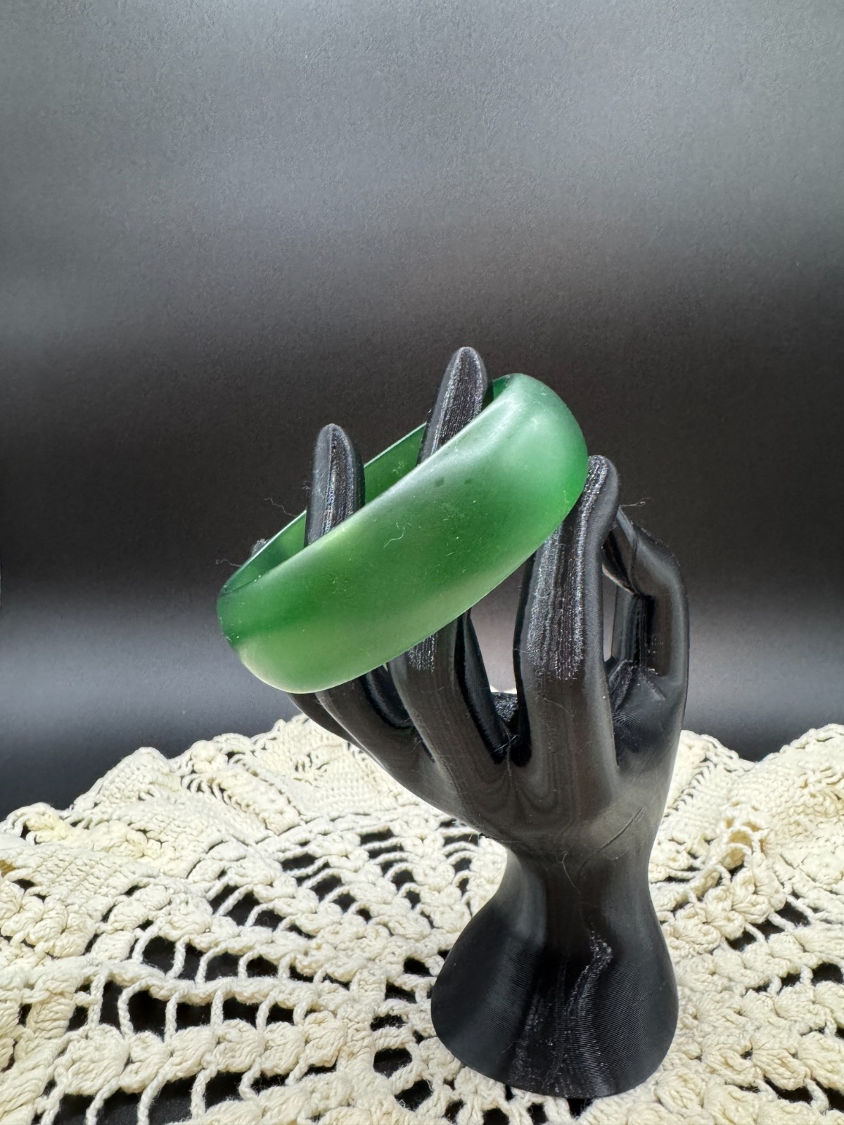 Vtg 1950s Translucent Spinach Green Lucite Dome Bangle Bracelet Seamless MCM