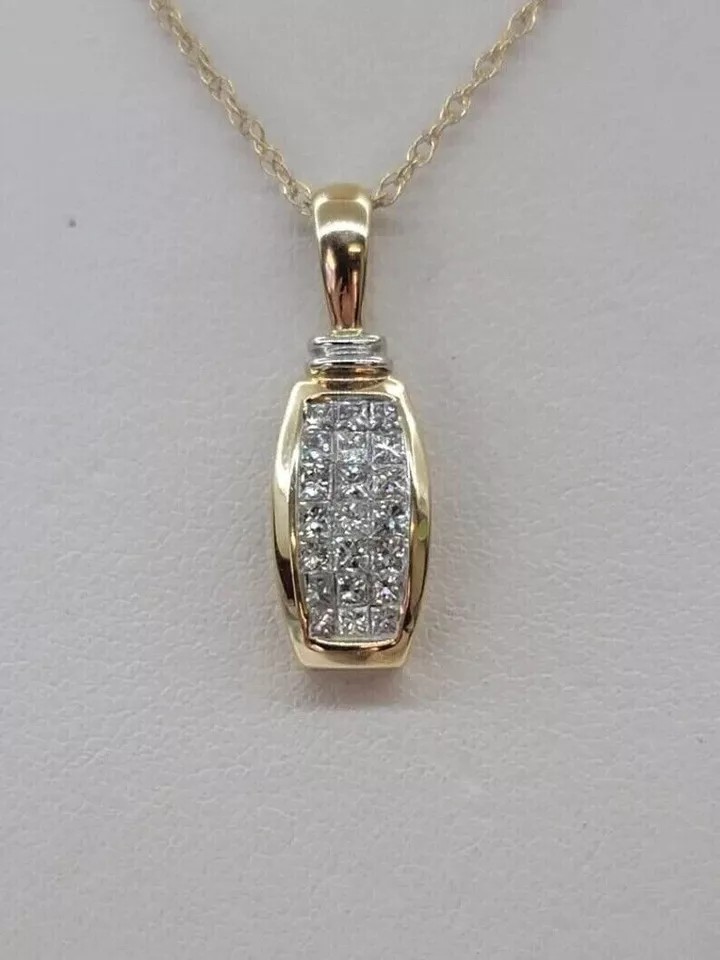 Round Cut Lab Created Diamond Woman Party Wear Pretty Pendent 14K Yellow Gold FN
