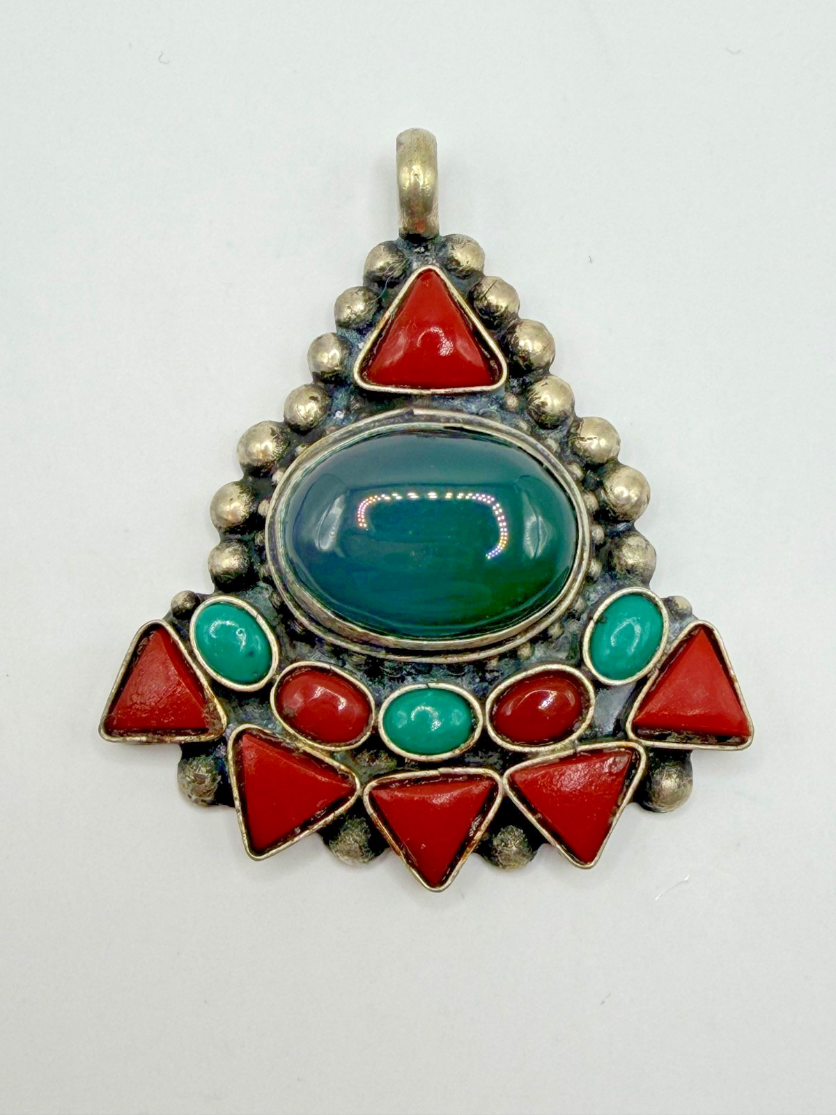 VINTAGE TIBETAN SILVER TONE PENDANT WITH TURQUOISE AND CORAL STONE GREEN