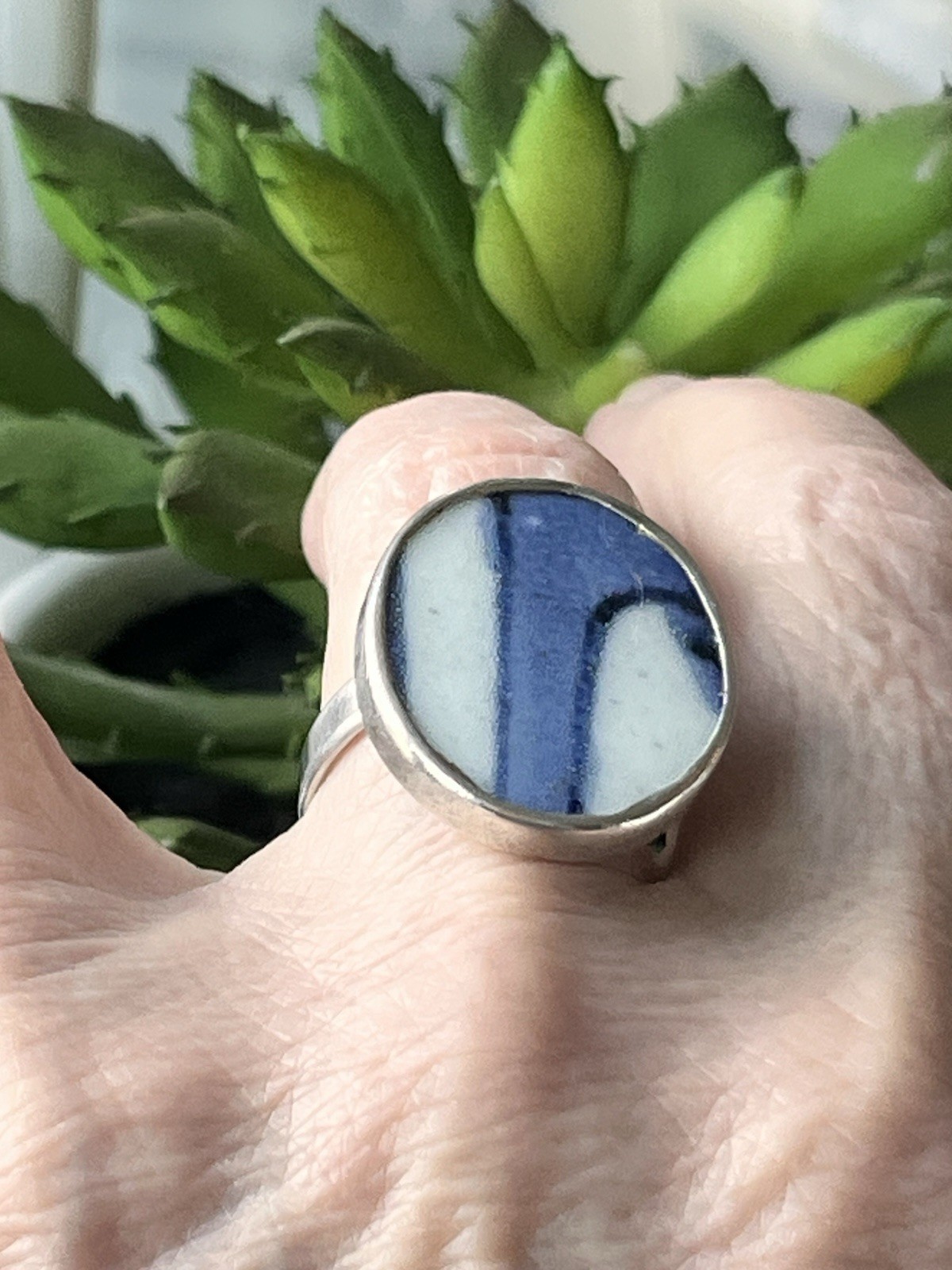 Sterling Silver Delft China Estate Sale Ring sz 7 Split Shank adjustable