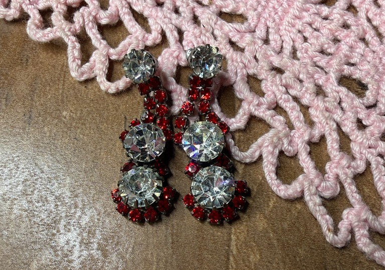 Vintage Red Clear Rhinestone Dangle Earrings Silver Tone Pierced Glam