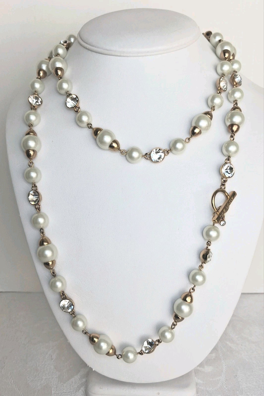 Vintage Givenchy pearl and crystal statement Rich mom necklace Ivory gold 20 in